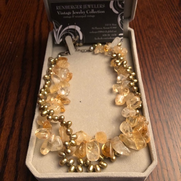 Revamped Vintage necklace and earring set - Picture 2 of 6